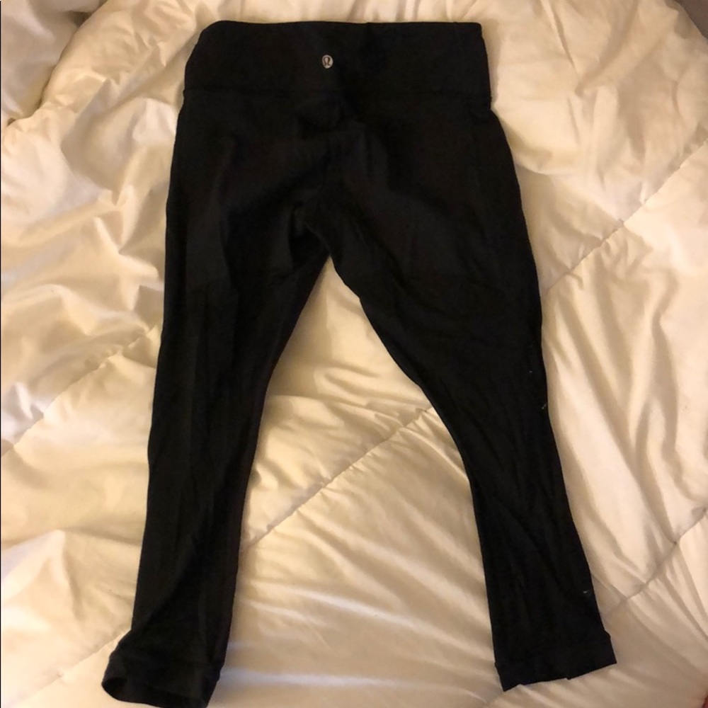 Lululemon mesh crop leggings